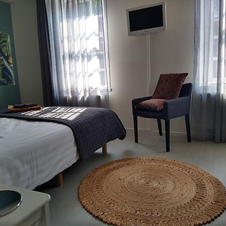 Bed & Brasserie Het Kosthuys Sint-Maartensdijk Ngoại thất bức ảnh