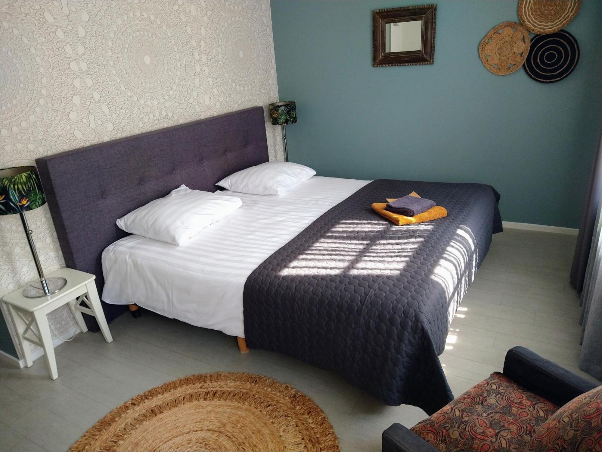 Bed & Brasserie Het Kosthuys Sint-Maartensdijk Ngoại thất bức ảnh